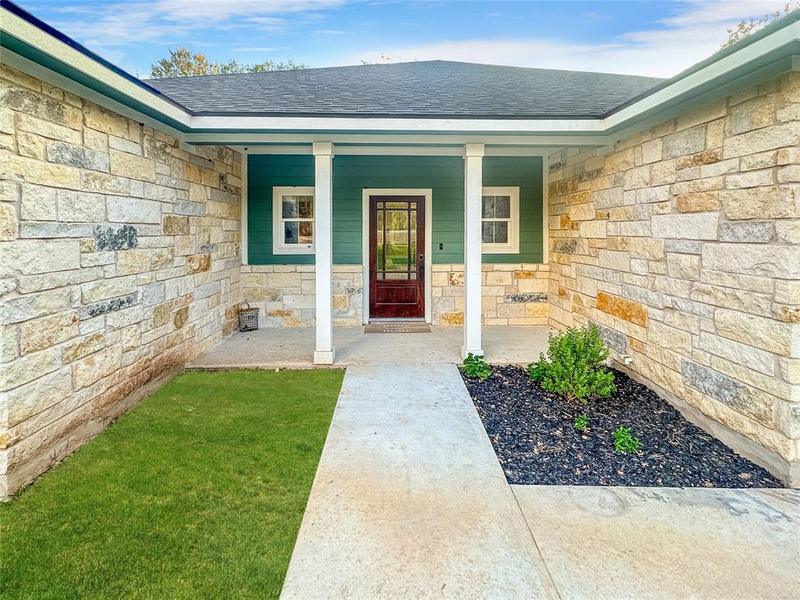 227 Kahana Ln, Bastrop, TX 78602 for Sale