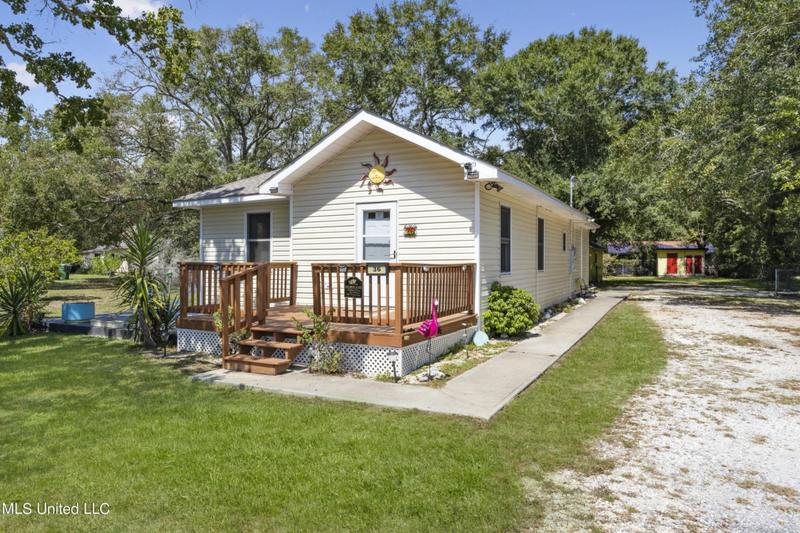 36 E RAILROAD ST, Gulfport, MS 39507 Single Family Residence For Sale  MLS# 4058331 for Rent