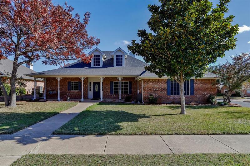 7613 Bridlewood Ct, North Richland Hills, TX 76182 for Sale