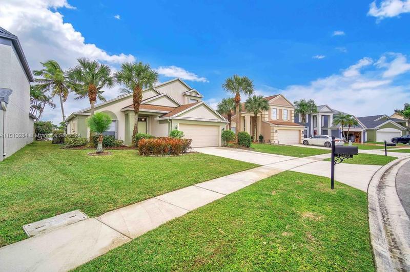 22604 Middletown Dr, Boca Raton, FL 33428 - MLS A11513284 for Sale