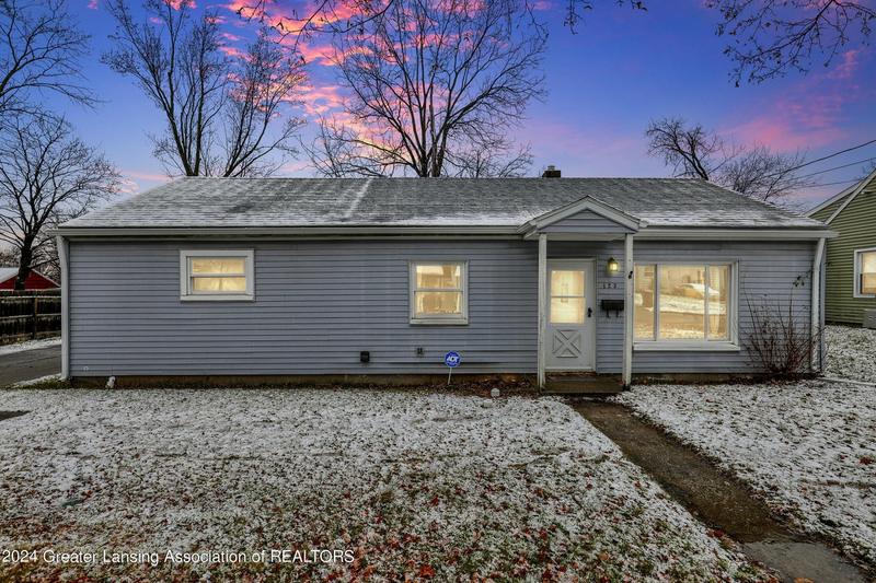 123 E Everettdale Ave, Lansing, MI 48910  MLS# 278045 for Sale