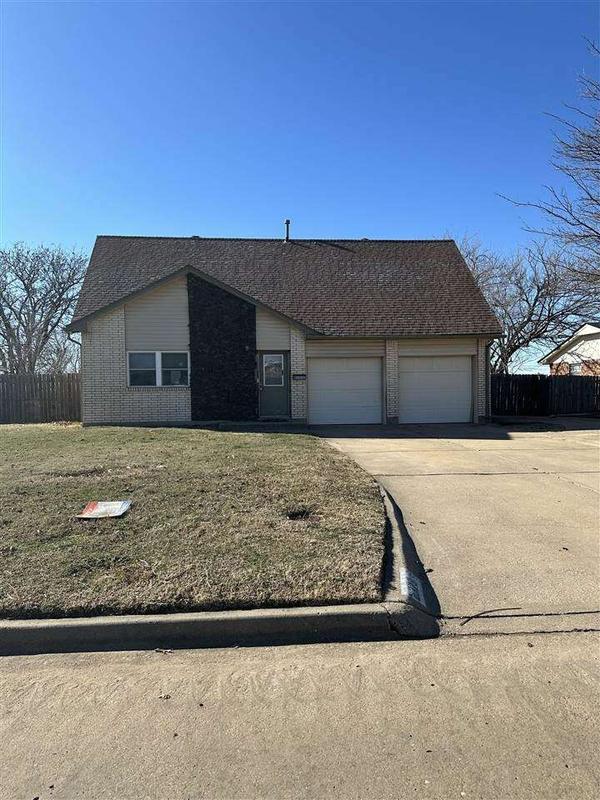 2320 NW 34th St, Lawton, OK 73505  620023776 for Sale