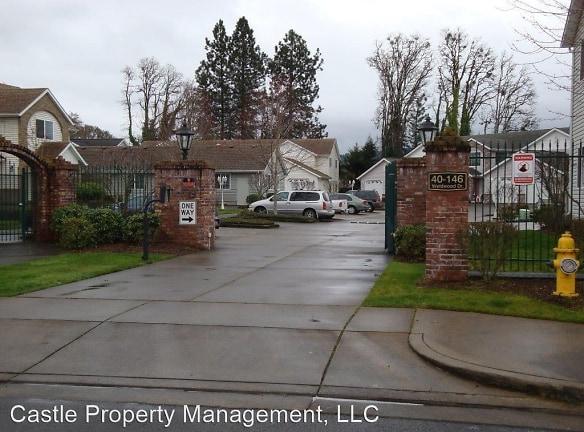 110 Weldwood Dr unit 106 108 Lebanon, OR 97355 - Home For Rent