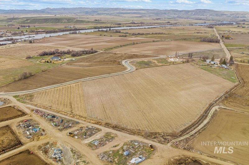 21488 CASE LN, Wilder, ID 83676 Farm For Sale  MLS# 98873399 for Rent