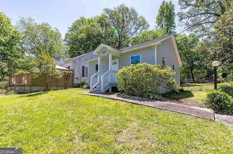 1864 Center Ave, East Point, GA 30344 - MLS 10234523 for Sale