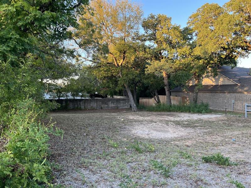 514 W Oak St, Weatherford, TX 76086 for Sale