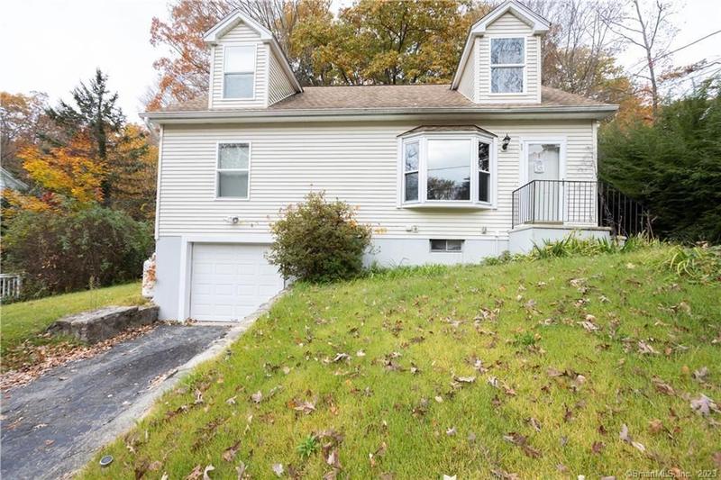 Waterbury, New Haven County, CT House for sale Property ID: 418210142