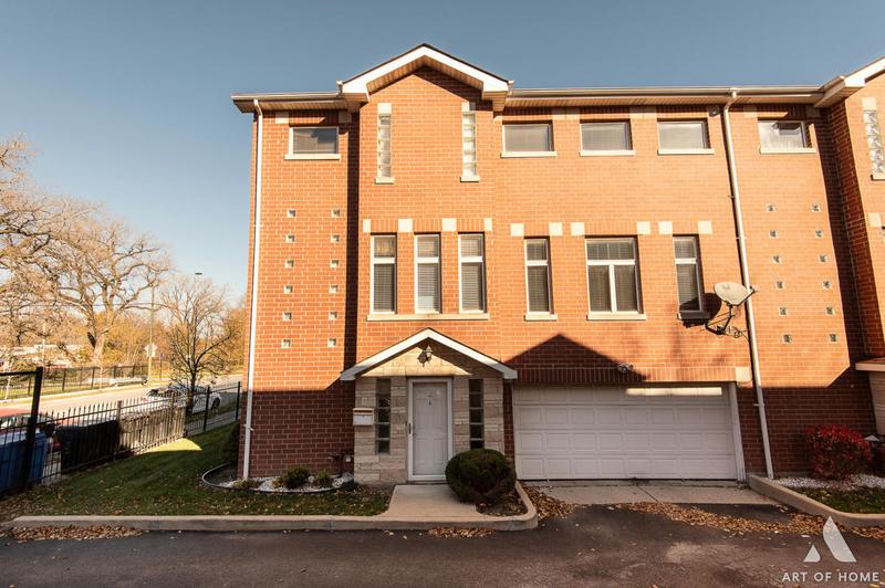 10851 S VINCENNES AVE APT A, Chicago, IL 60643 Townhouse For Sale  MLS# 11936273