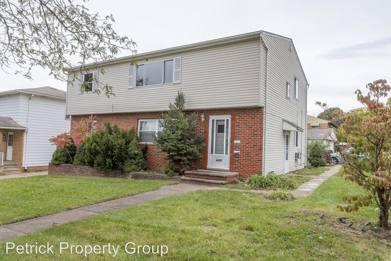 8285 Reed Ave for Sale
