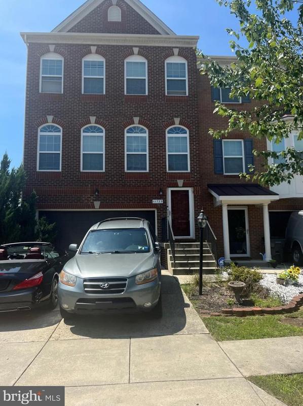 11723 Palm Desert Pl, Waldorf, MD 20602 - MLS MDCH2026290 for Sale