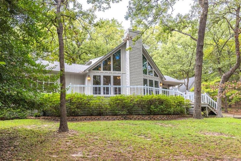 456 Deerpath Ln, Holly Lake Ranch, TX 75765 for Sale