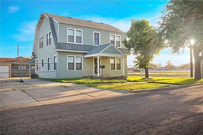 2002 Craig St, Corpus Christi, TX 78405  621195027 for Sale