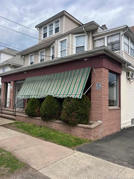 1463 Dixwell Ave, Hamden, CT 06514 - MLS 170570966 for Sale