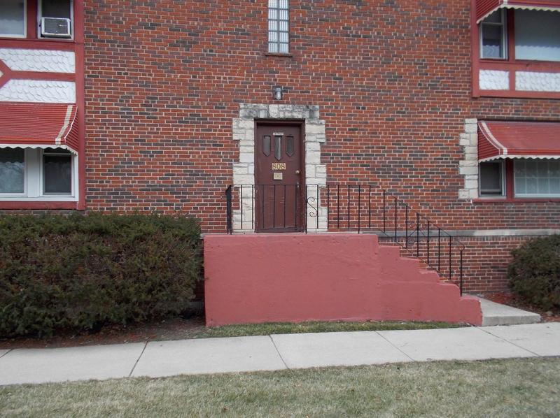 808 Bellwood Ave #2N, Bellwood, IL 60104 - MLS 11988745 for Sale