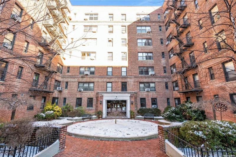 67-71 YELLOWSTONE BLVD # 7O, Forest Hills, NY 11375 Condominium For Sale  MLS# 3527452
