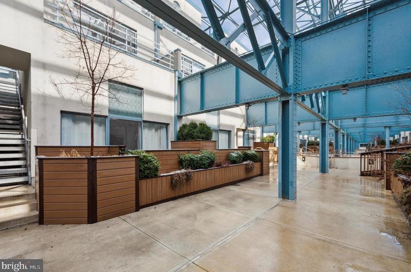 3 N Chris Columbus Blvd #PL227, Philadelphia, PA 19106 - MLS PAPH2312664 for Sale