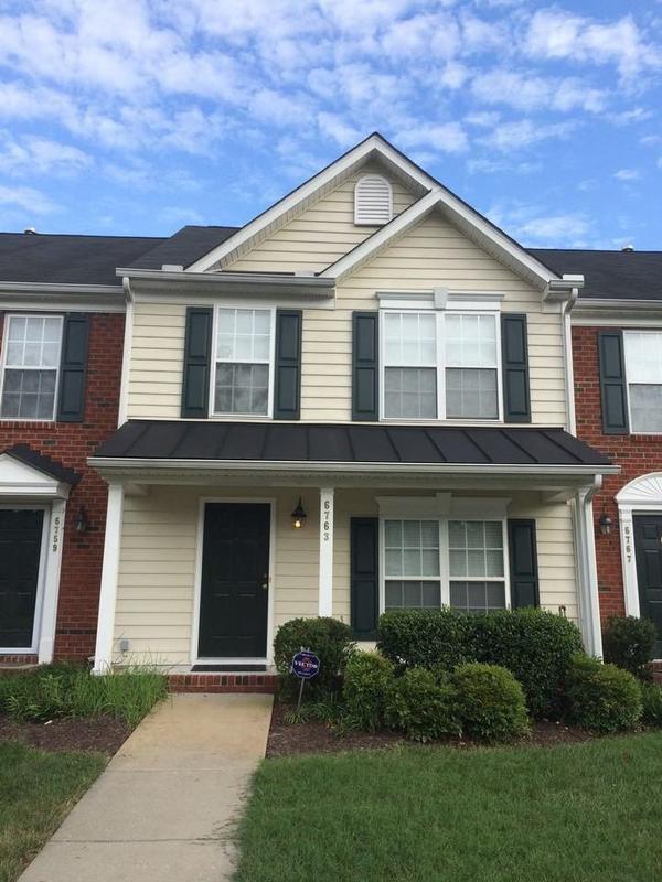 Immaculate 3 Bed, 2.5 Bath Townhouse Steps Away to Chippenham Hospital!  6763 S Grand Brook Cir for Sale