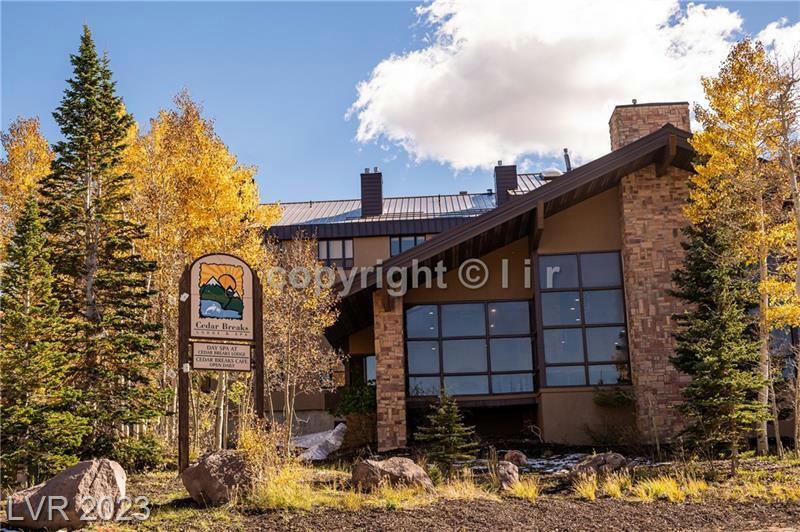 223 HUNTER RIDGE DR, Brian Head, UT 84719 Condo/Townhouse For Sale  MLS# 104776