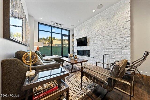 2 bedroom in Park City UT 84060 for Sale