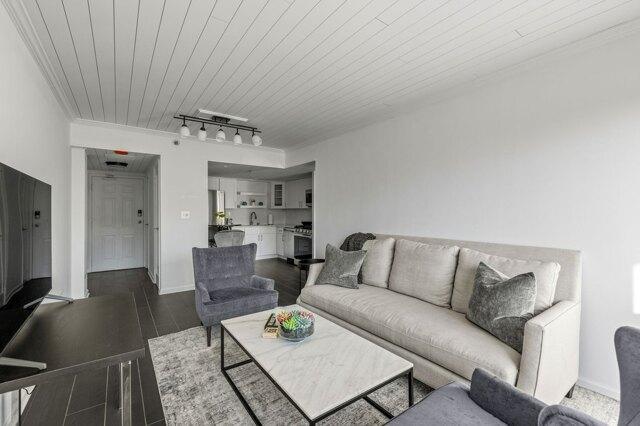2 bedroom in Nashville TN 37219 for Sale