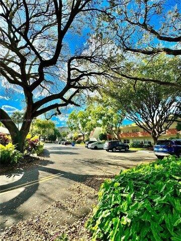3 bedroom in Pompano Beach FL 33069 for Sale
