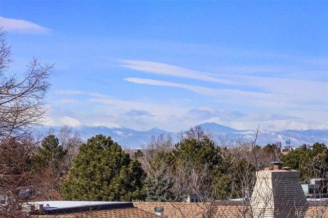 2 bedroom in Denver CO 80237 for Sale