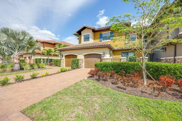 3 bedroom in Naples FL 34119 for Sale