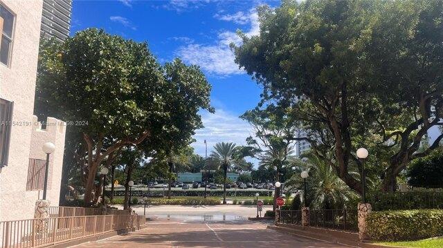 2 bedroom in Hallandale Beach FL 33009 for Sale