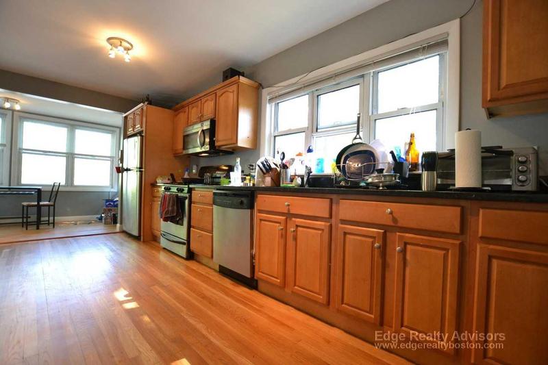 Ideal location 4 bed, with top of the notch renovations! Walking distance t  61 Surrey St #63 for Sale