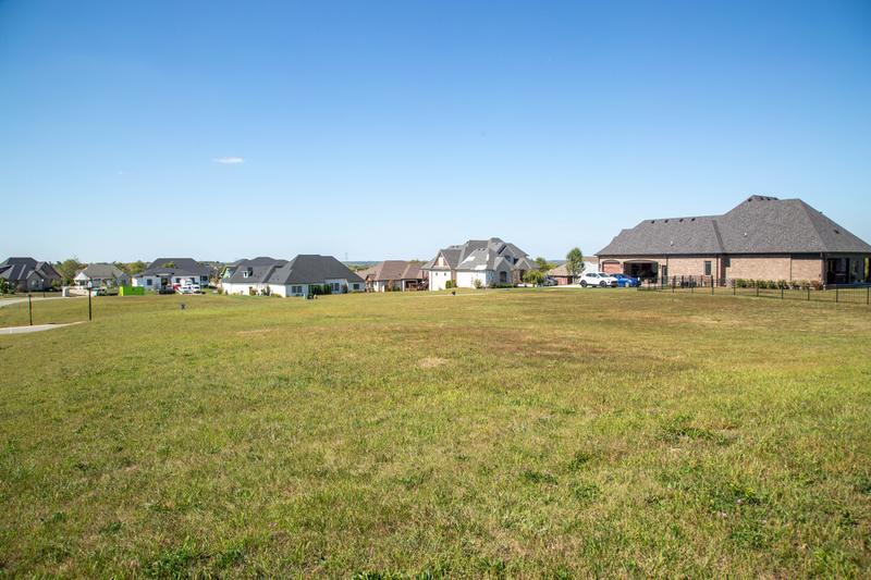 5118 Nottinghill Court, Greenwood, IN 46143 for Sale