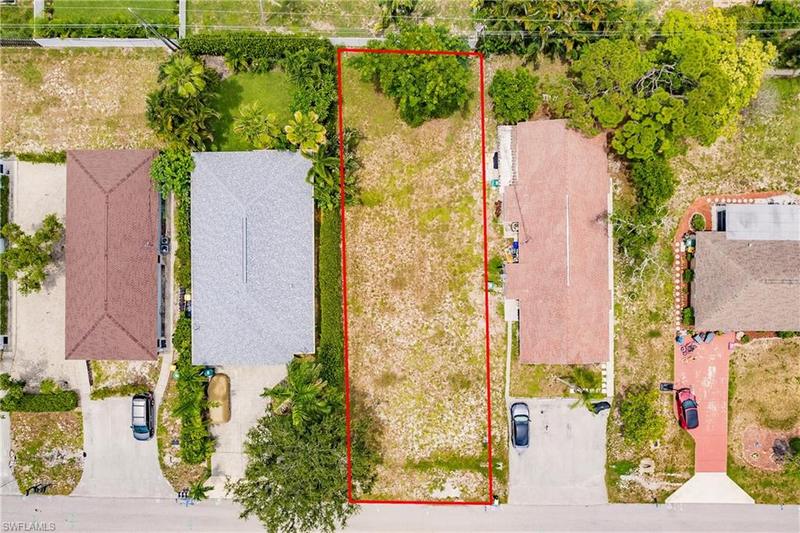 635 92nd Avenue North, Naples, FL 34108 for Sale