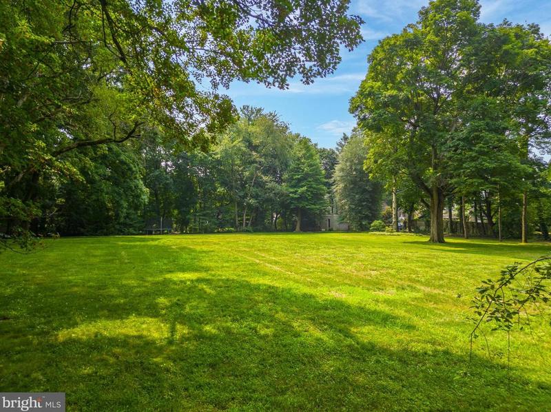 530 W Moreland Ave, Philadelphia, PA 19118 - MLS PAPH2267564 for Sale