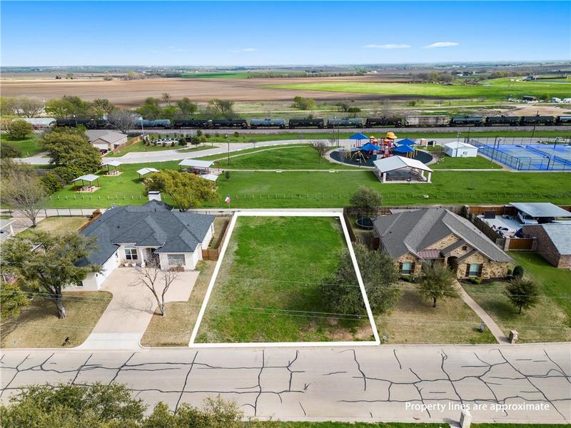 1404 North Reagan Street, West, TX 76691 for Sale