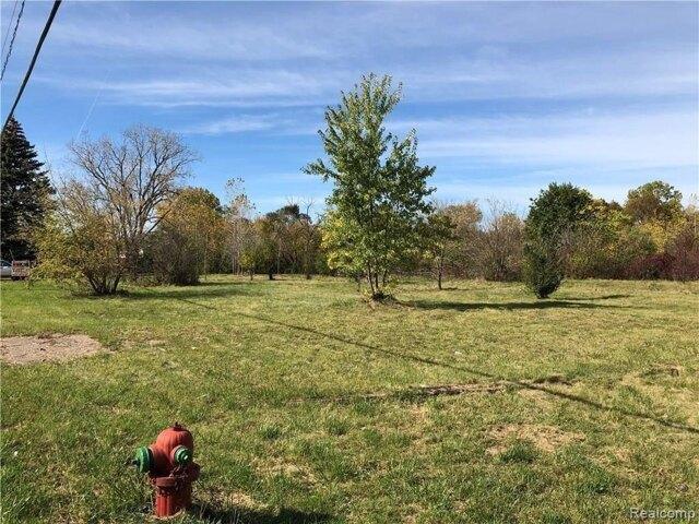 In Grand Blanc MI 48439 for Sale