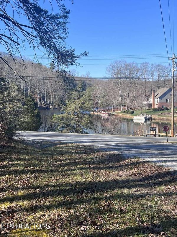 12 Homberg Lane, Crossville, TN 38558  614619371 for Sale