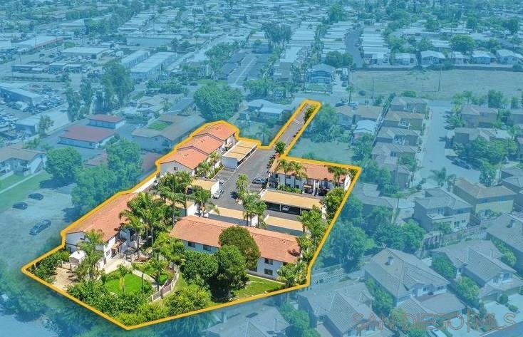 380 Plymouth Dr Vista Ca, Vista, CA 92083 for Sale