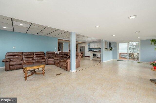 4 Bedroom 1.5 Bath In Burlington NJ 08016 for Sale