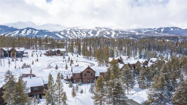 3 Bedroom 2 Bath In Breckenridge CO 80424 for Sale