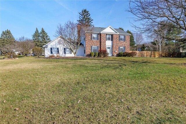 4 Bedroom 3.5 Bath In Pittsford NY 14534 for Sale