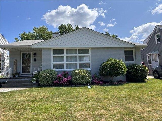 3 Bedroom 1 Bath In Tonawanda NY 14150 for Sale