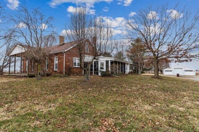 4 Bedroom 2 Bath In Sabina OH 45169 for Sale