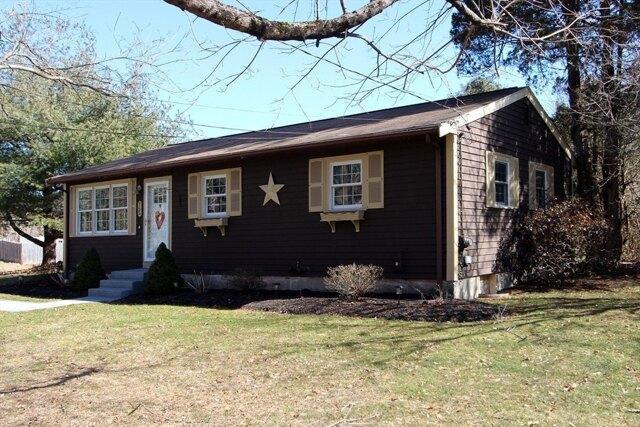 3 Bedroom 1 Bath In East Bridgewater MA 02333 for Sale