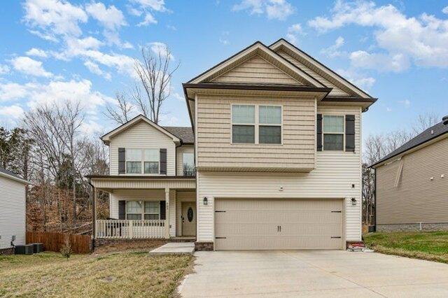 4 Bedroom 2.5 Bath In Clarksville TN 37040 for Sale