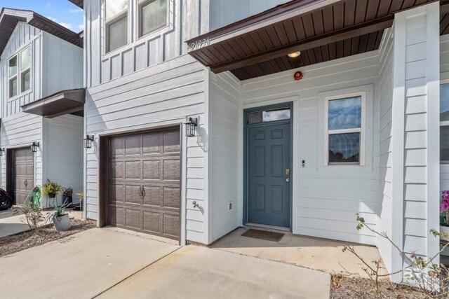 3 Bedroom 2.5 Bath In Orange Beach AL 36561 for Sale