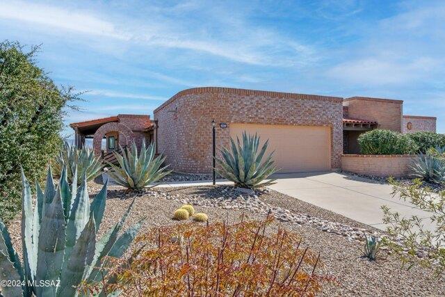 3 Bedroom 2 Bath In Tucson AZ 85750 for Sale