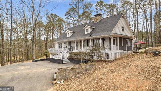 4 Bedroom 2.5 Bath In Newnan GA 30263 for Sale