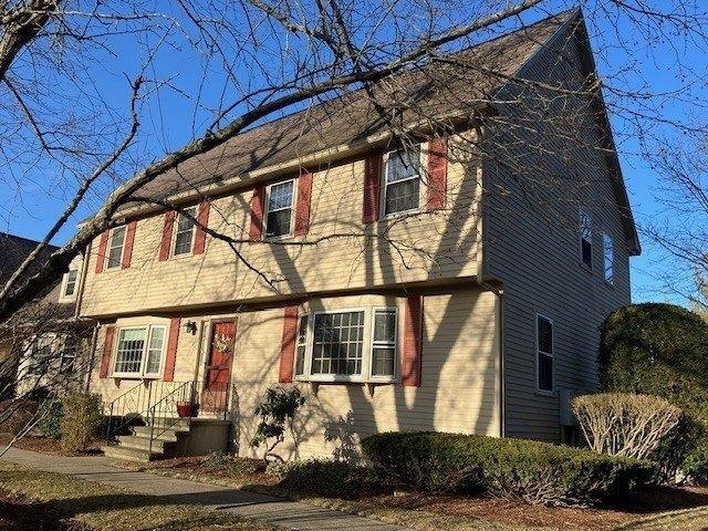 2 Bedroom 1.5 Bath In Tewksbury MA 01876 for Sale