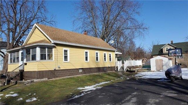 2 bedroom in East Syracuse NY 13057 for Sale