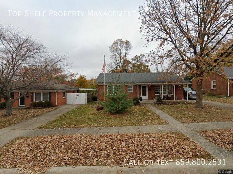 Cute 3 Bedroom Home in Versailles!  347 Hillcrest Dr for Sale