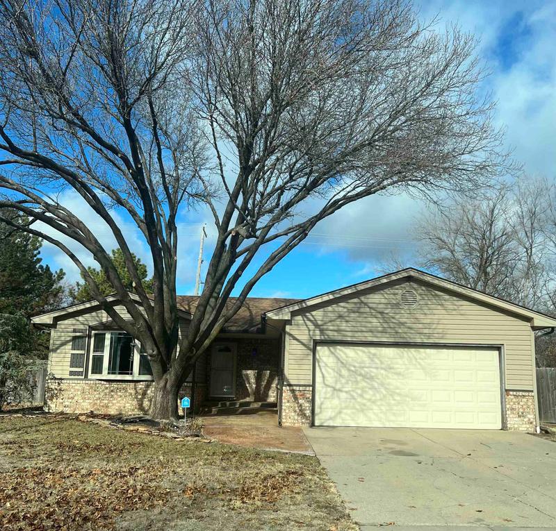 1338 North Sunset Drive, Wichita, KS 67212 for Sale